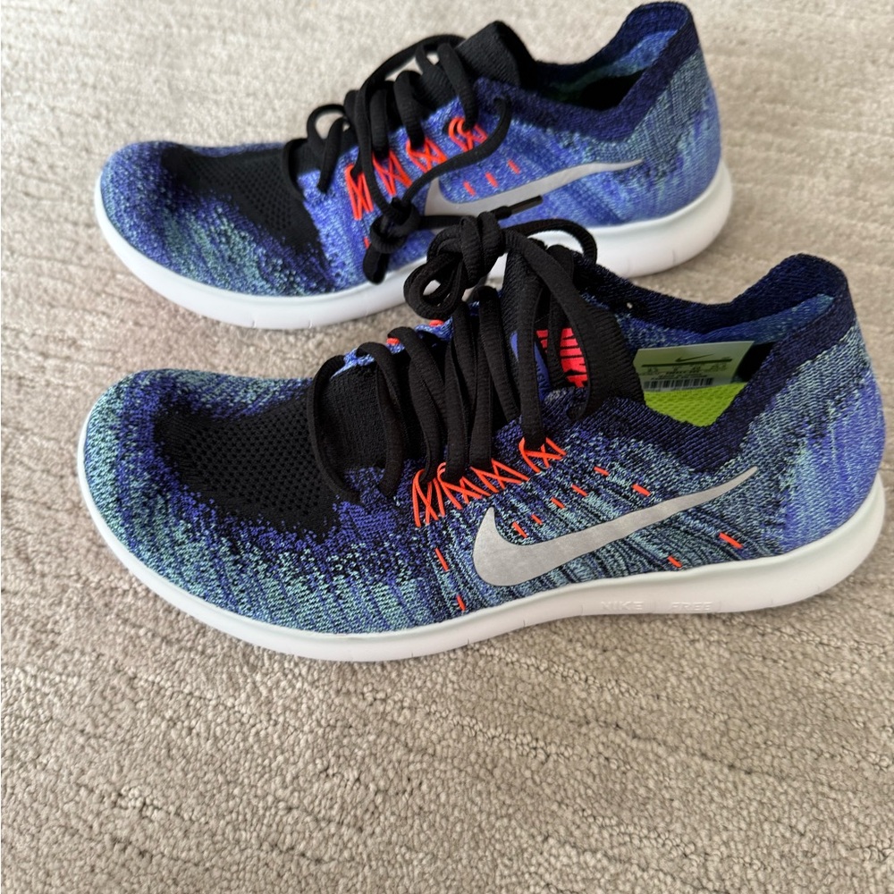 Nike Free RN Flyknit sneakers